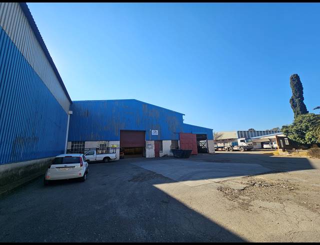 1,350M² WAREHOUSE TO LET IN TUNNEY